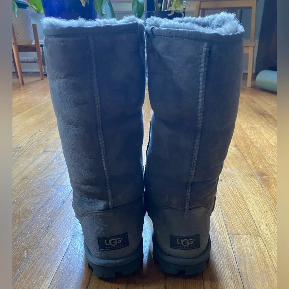 UGG Classic Tall Gray Women’s Size 7 - Very Good Condition - Picture 2 of 5